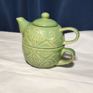 Pier 1 Stacking Stoneware Tea Set